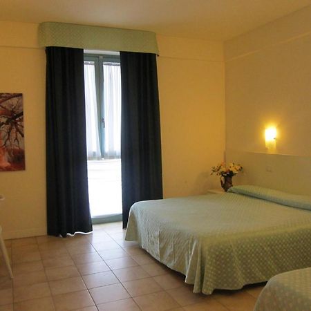 Lieta Sosta Hotel Colfiorito Bilik gambar