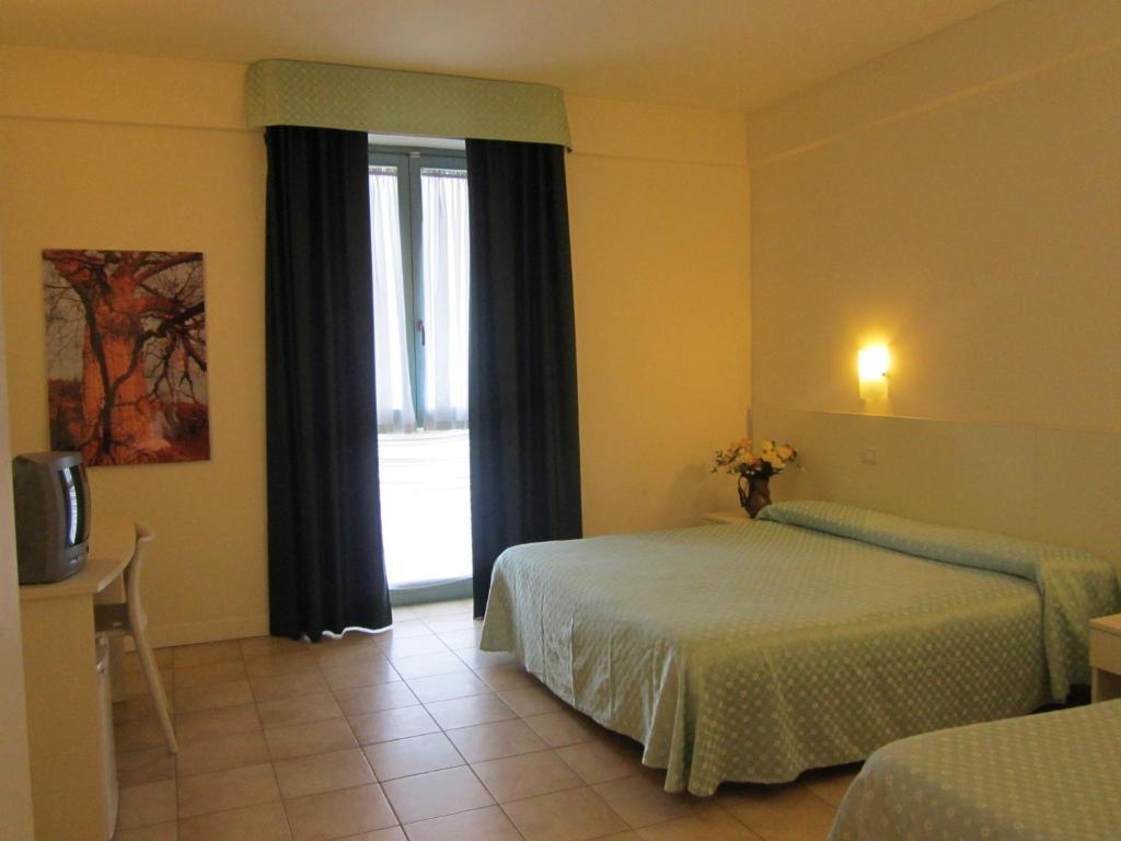 Lieta Sosta Hotel Colfiorito Bilik gambar